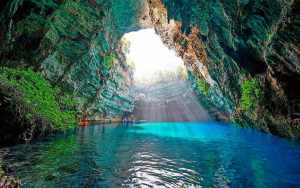 Tips for booking your 2023 Luxury Villa holidays in Kefalonia, Greece